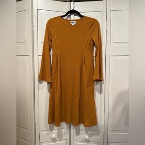 Old navy maternity dress size XS EUC